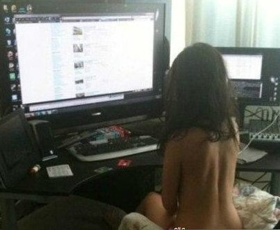 没衣服的女人全身_