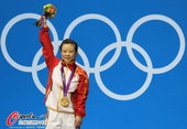 北京时间2012年7月29日，2012年伦敦奥运会女子举重48公斤级颁奖仪式，王明娟斩获举重第一金。...