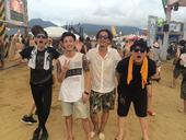 搜狐娱乐讯 视为台湾本土音乐创作的摇篮的海洋音乐祭已经拉开序幕，尽管天气如此炎热还是吸引二十八万的游...