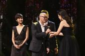 搜狐娱乐讯 2014年06月22日，第十七届上海国际电影节，金爵奖评委会大奖：《胜利》。