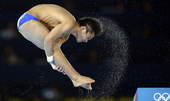 北京时间8月11日，2012年伦敦奥运会跳水比赛继续进行，在男子10米台预赛中，中国选手包揽前两名，...