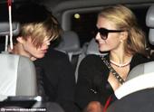 2015年1月19日讯，米兰，当地时间1月18日，帕丽斯-希尔顿（Paris Hilton）穿深V露...