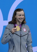 北京时间8月4日，2012年伦敦奥运会女子800米自由泳决赛，美国选手勒德基义8分14秒63获得冠军...