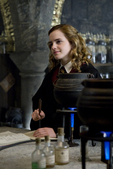 (Hermione Granger)Ӣǰݡɪա(J.K.)ħС˵...