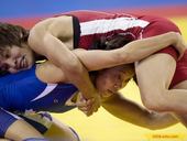 2008年8月16日，2008年北京奥运会，女子摔跤自由式55公斤级复赛激烈进行。 图片来源：Osp...