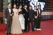 搜狐娱乐讯 2014年06月22日，第十七届上海国际电影节在上海举行闭幕式红毯仪式，《重新开始》剧组...