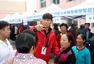韩红“百人援青”在路上 于晓光做义诊引导员