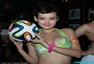 世界杯在中国：奇葩女频出 豪乳妹公开裸照(图)