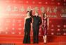 第16届上海电影节开幕 徐克施南生携手亮相红毯