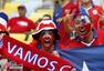高清图：智利报血仇胜西班牙 球迷狂欢兴奋难掩