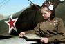 彩照展二战苏联女飞行员飒爽英姿