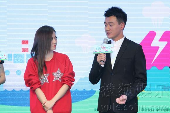 佟大为回忆与周迅吻戏 称高圣远当时正在探班