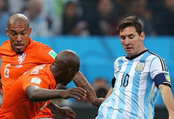 世界杯早报:阿根廷点杀荷兰 斯科拉里拒绝辞职