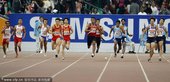 北京时间11月26日，2010年广州亚运会田径比赛在奥体中心体育场进入倒数第二天的争夺，在男子4x1...