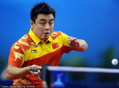 2010年11月20日，中国广州，2010亚运会乒乓球男单决赛，马龙Vs王皓。