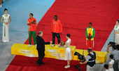 北京奥运会马拉松比赛颁奖仪式举行。新华社/图