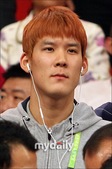 北京时间11月26日晚，2010广州亚运会男篮进入冠军争夺战。在广州国际体育演艺中心进行的比赛中，中...
